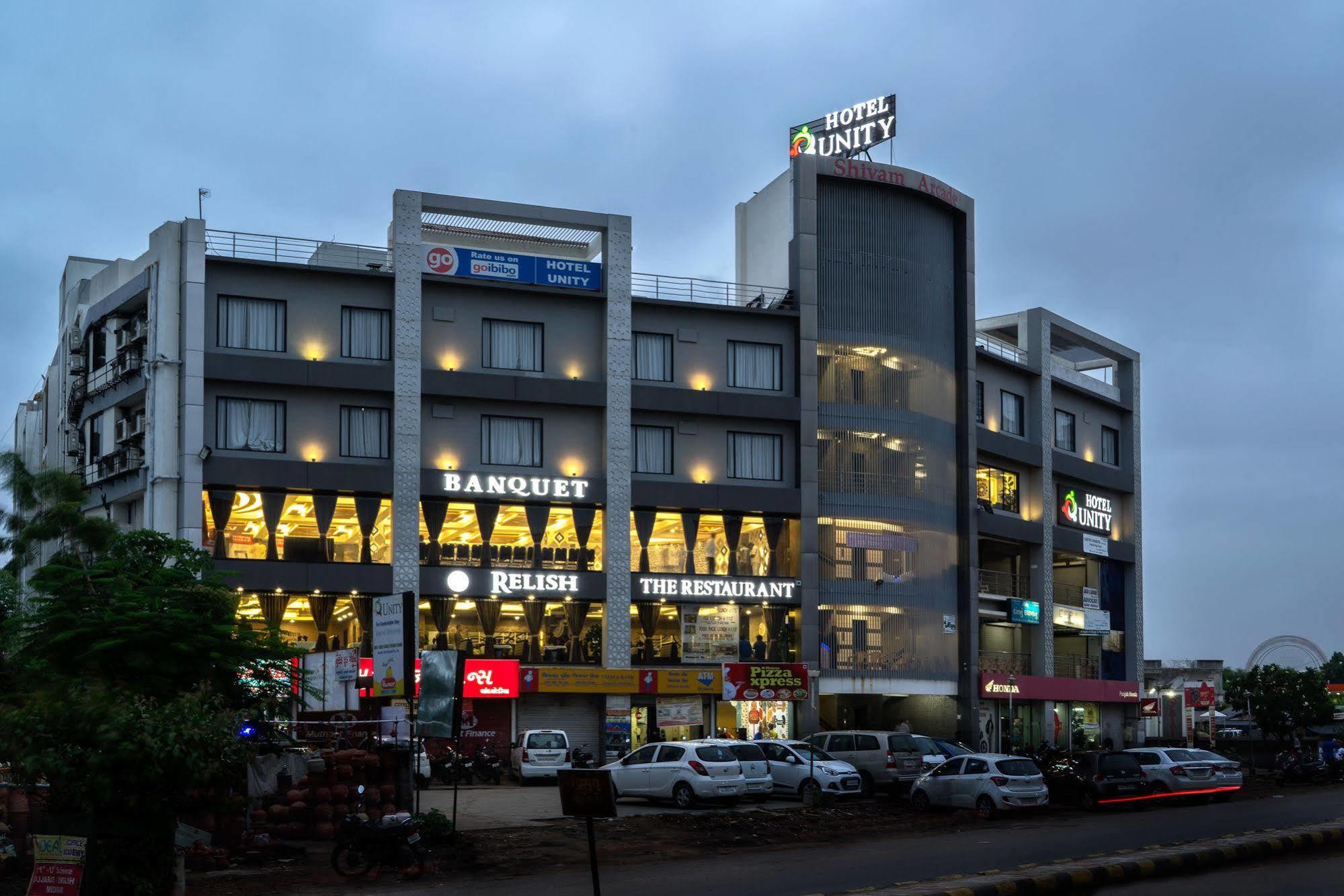 Hotel Treebo Unity Ahmadabad Zewnętrze zdjęcie