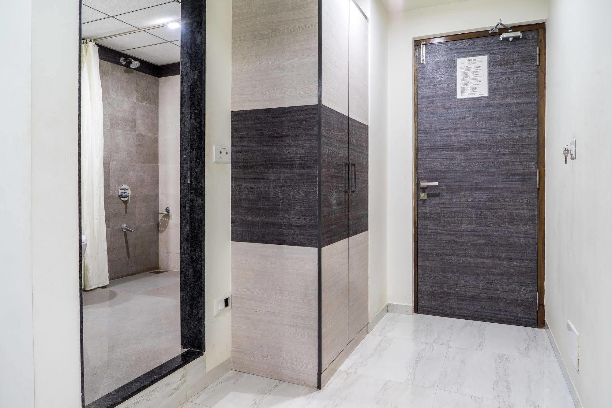 Hotel Treebo Unity Ahmadabad Zewnętrze zdjęcie