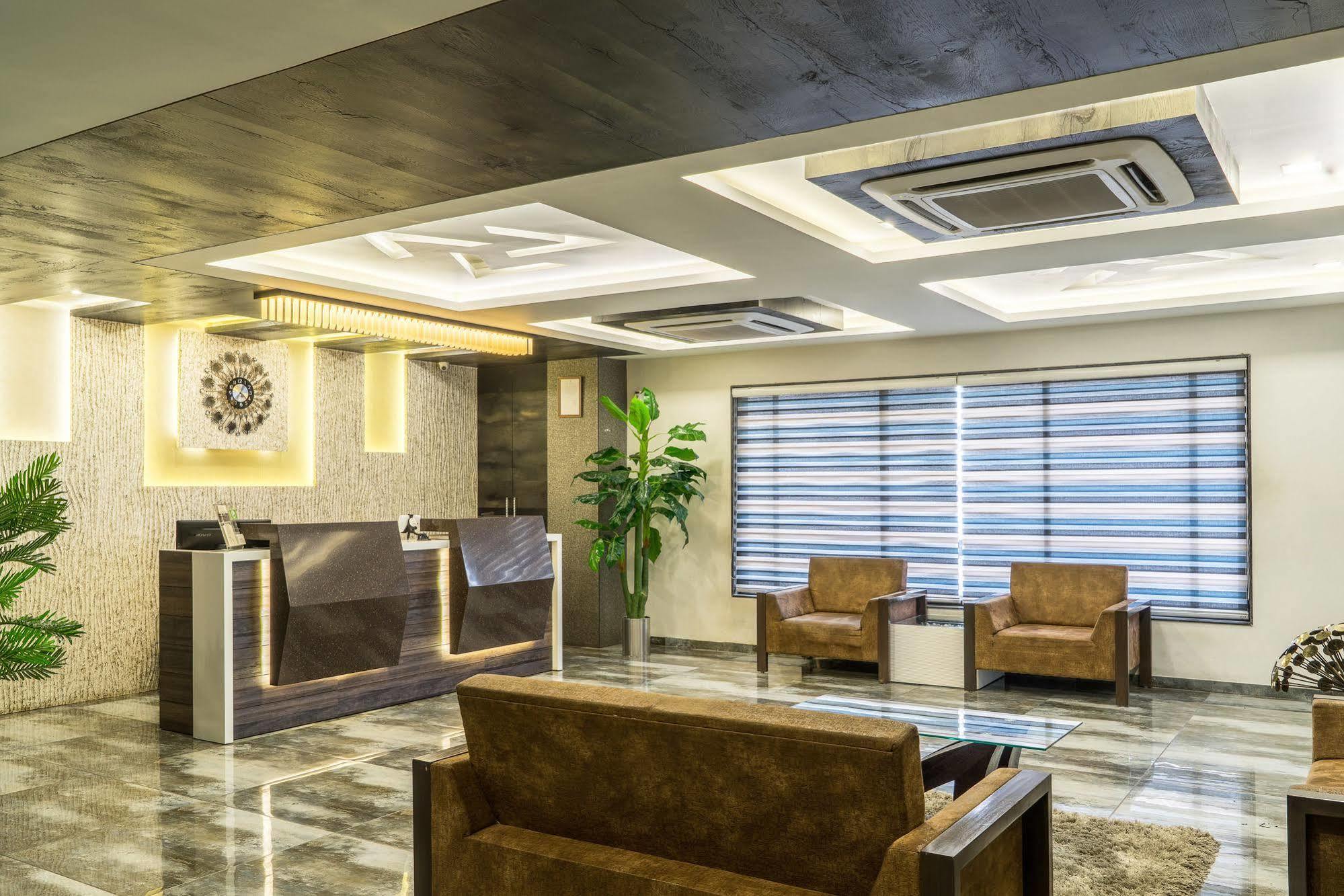 Hotel Treebo Unity Ahmadabad Zewnętrze zdjęcie