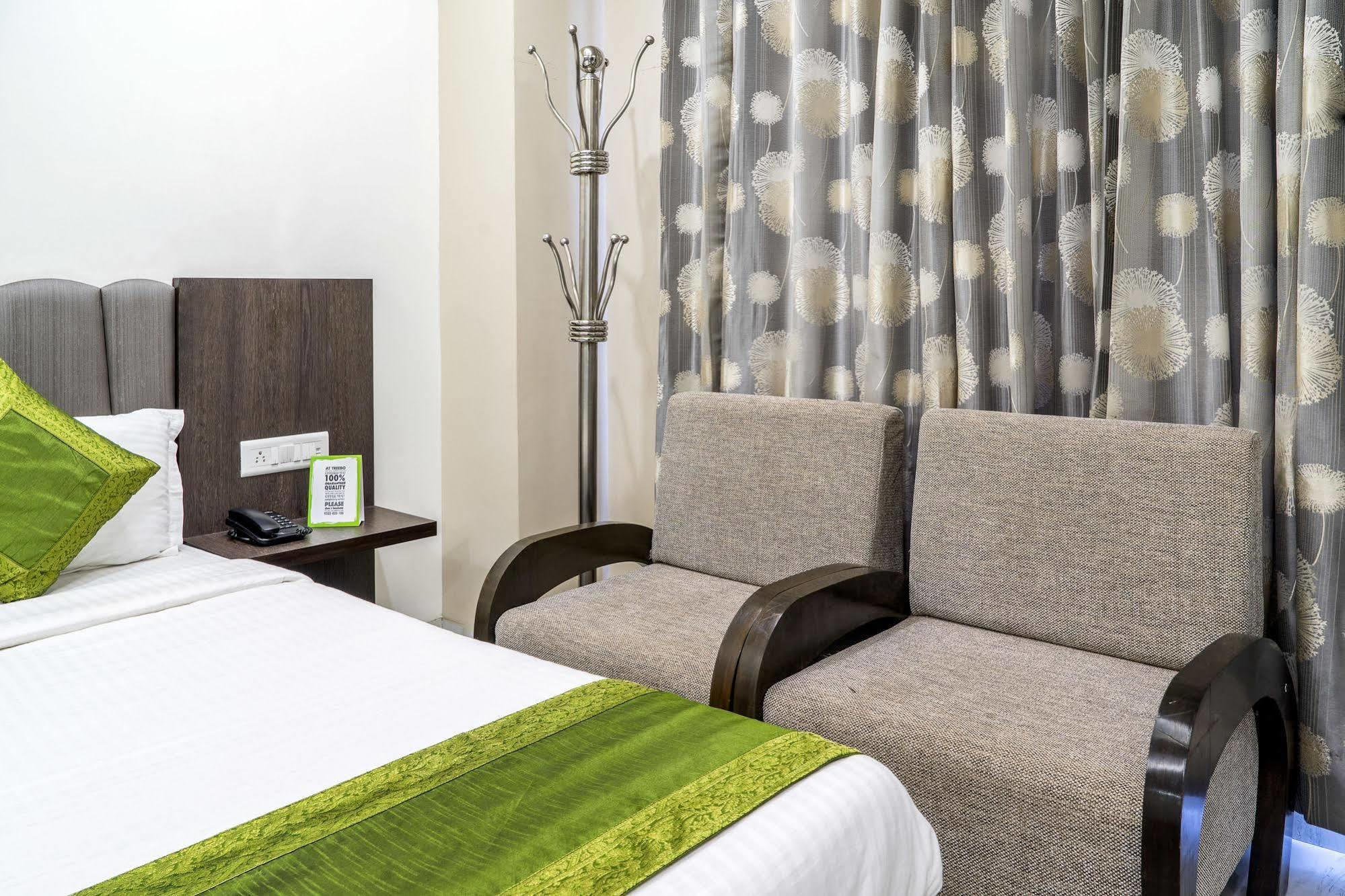 Hotel Treebo Unity Ahmadabad Zewnętrze zdjęcie