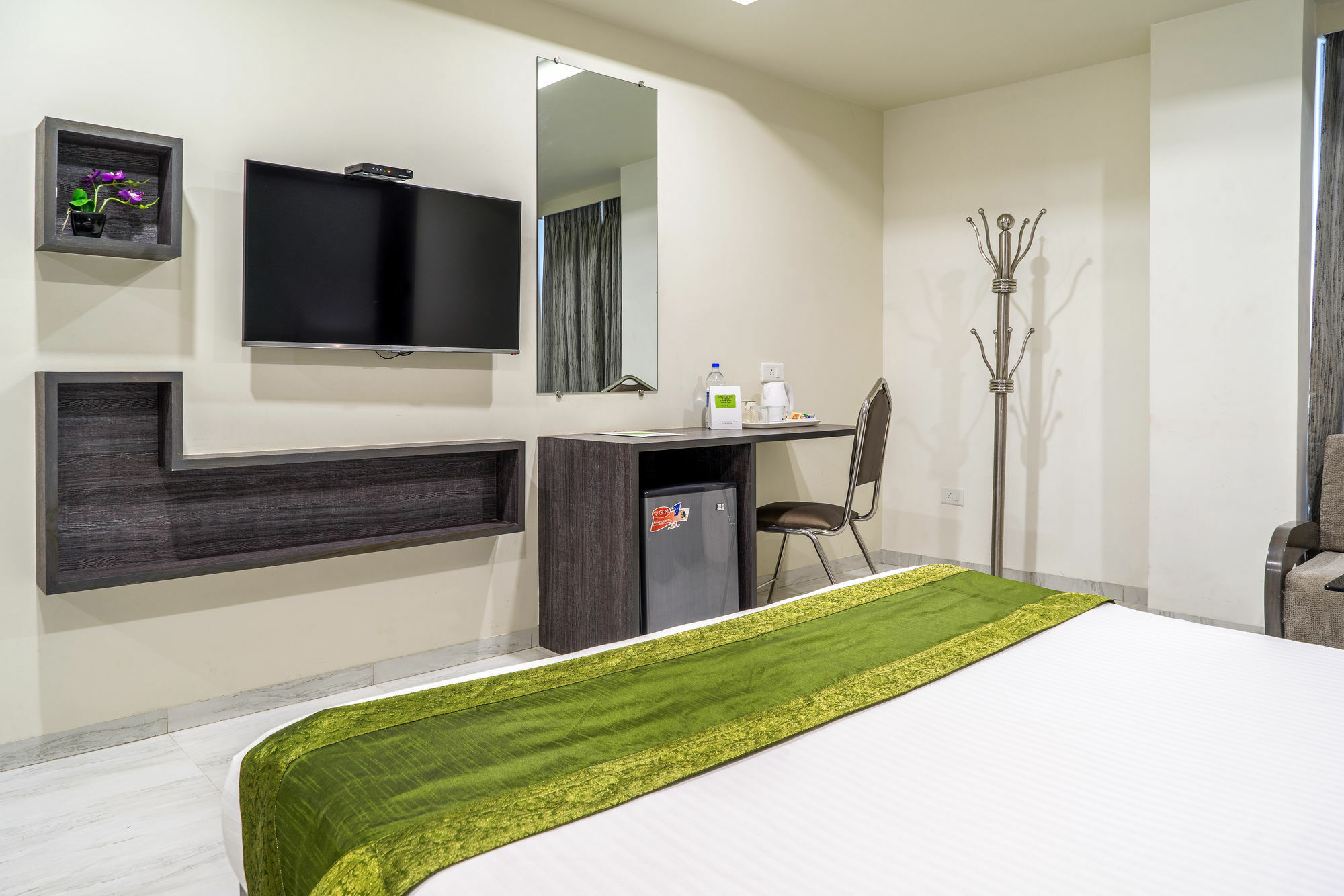 Hotel Treebo Unity Ahmadabad Zewnętrze zdjęcie
