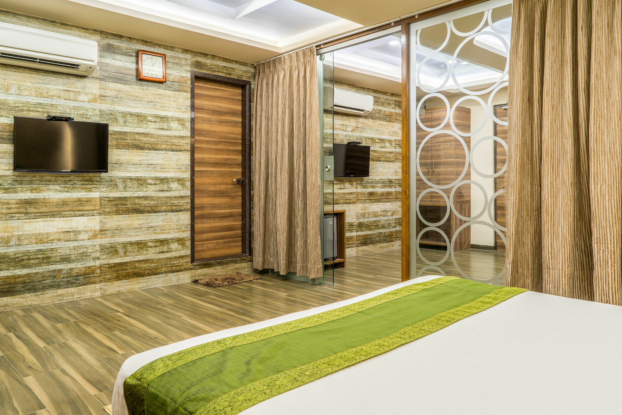 Hotel Treebo Unity Ahmadabad Zewnętrze zdjęcie